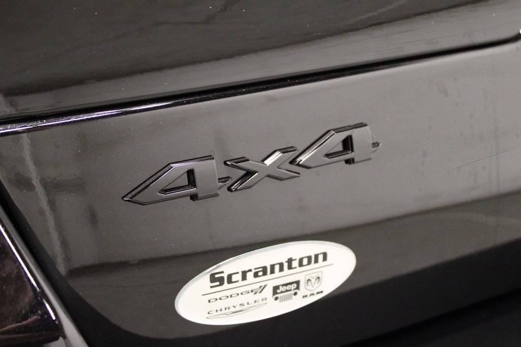 New 2025 Jeep Grand Cherokee L Limited w/ Black Appearance Package image 49