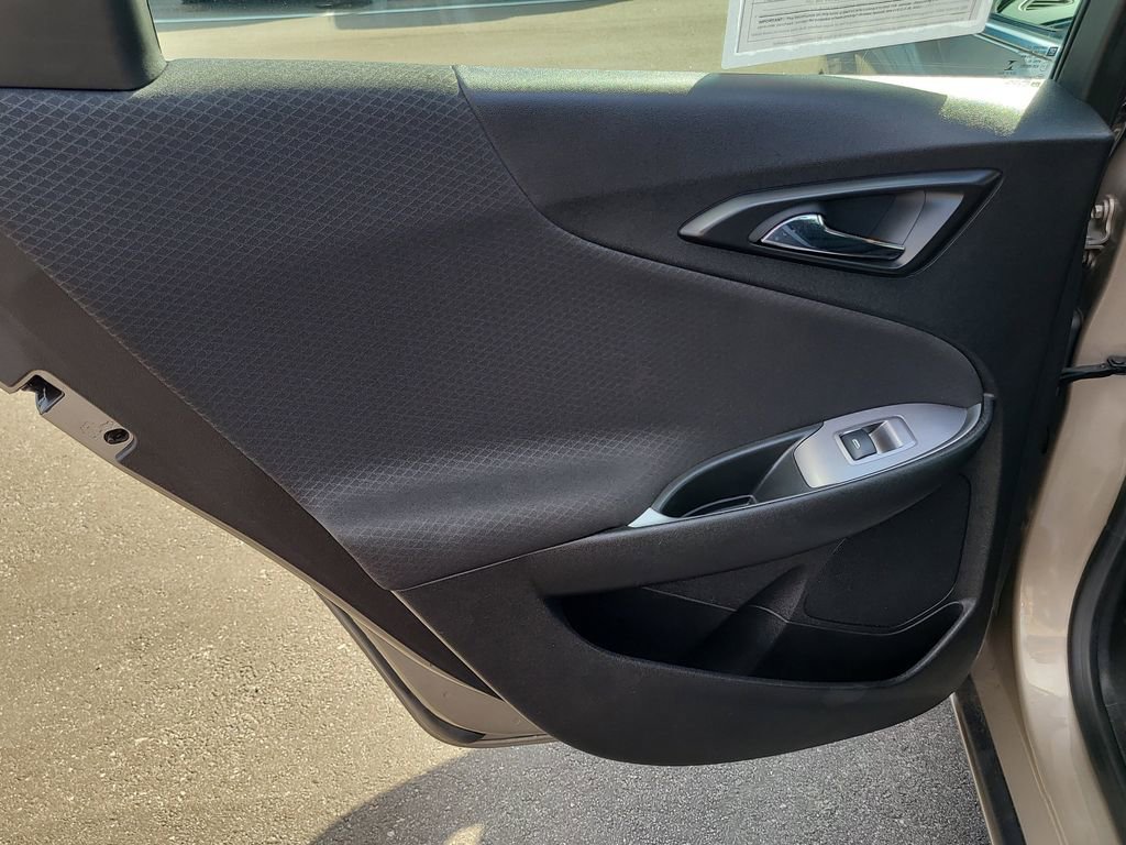 Used 2024 Chevrolet Malibu LT image 8