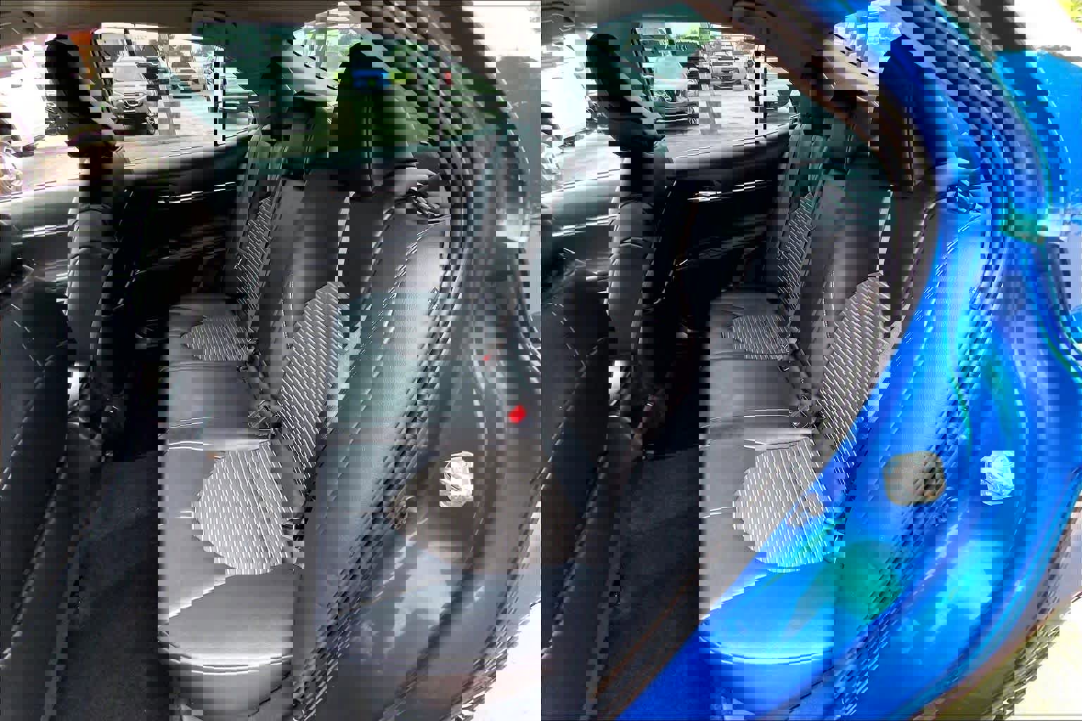 Used 2020 Toyota Camry SE w/ Convenience Package image 19