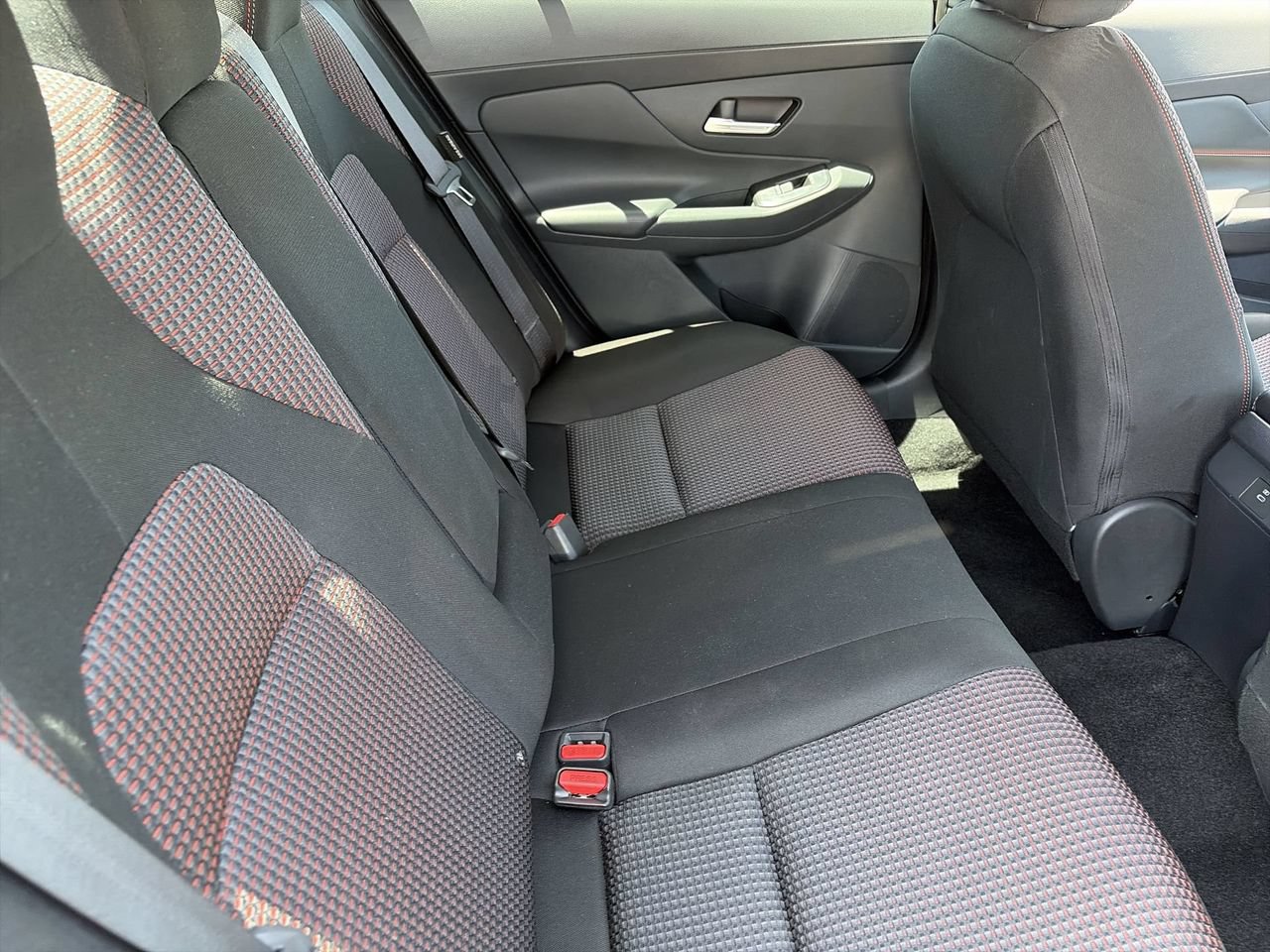 Used 2026 Nissan Sentra SR w/ Floor Mat Package FWD image 12