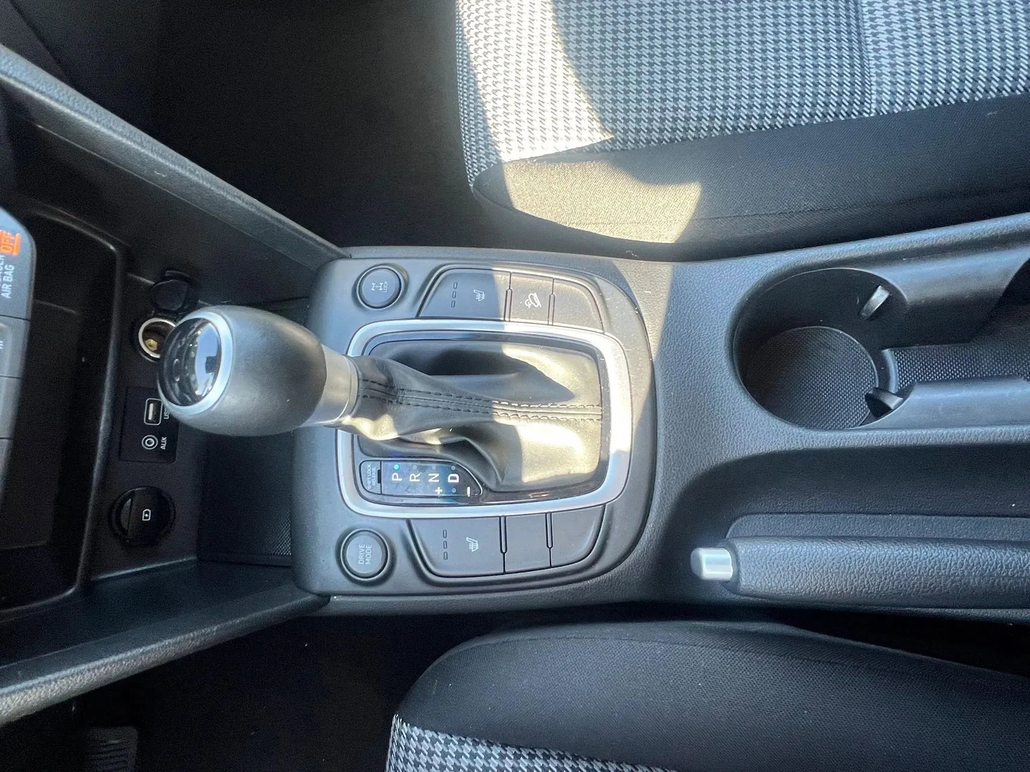 Used 2021 Hyundai Kona SEL w/ Cargo Package image 25