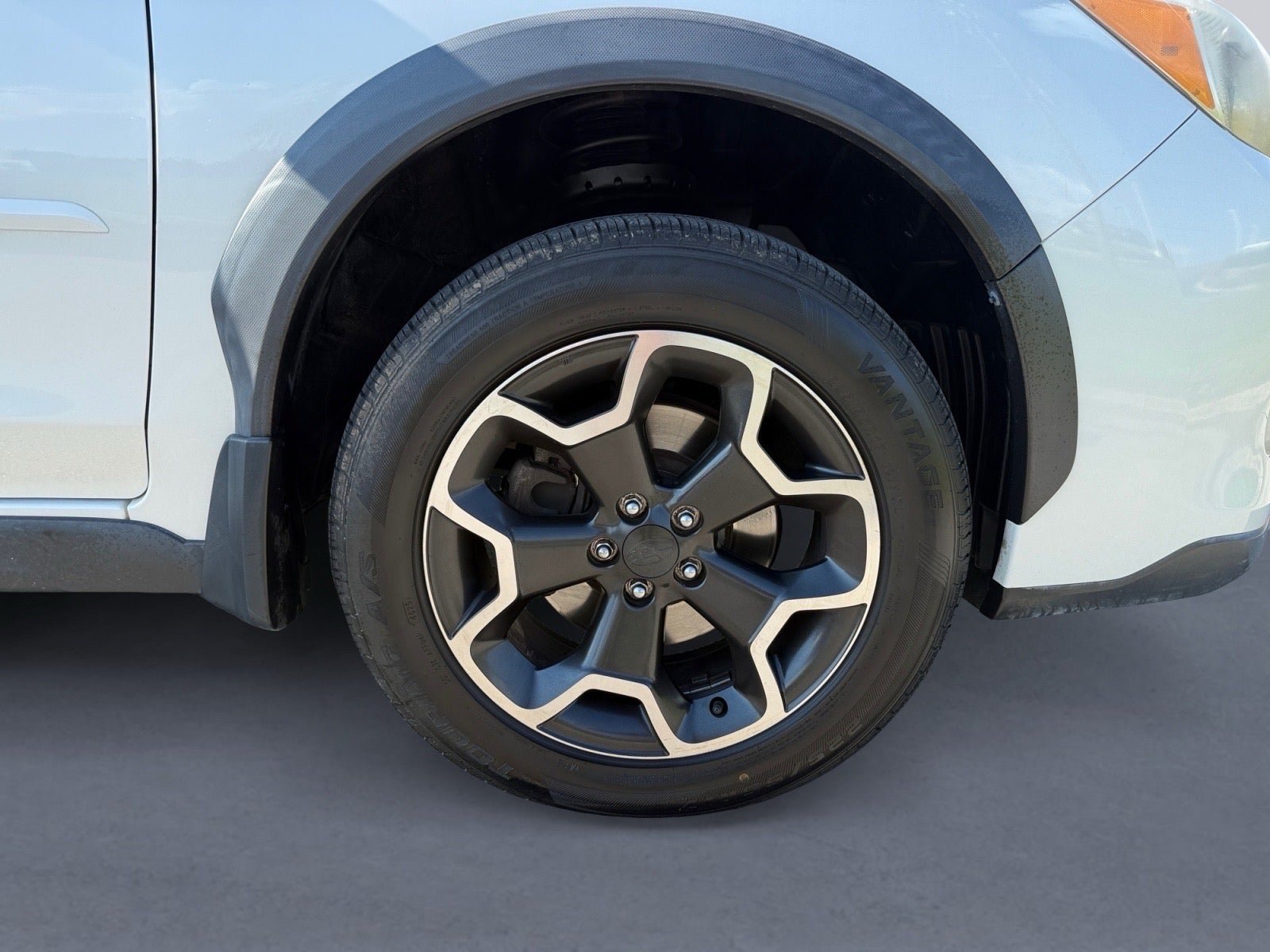 Used 2014 Subaru Crosstrek 2.0i Premium w/ Moonroof Package AWD/4WD image 9