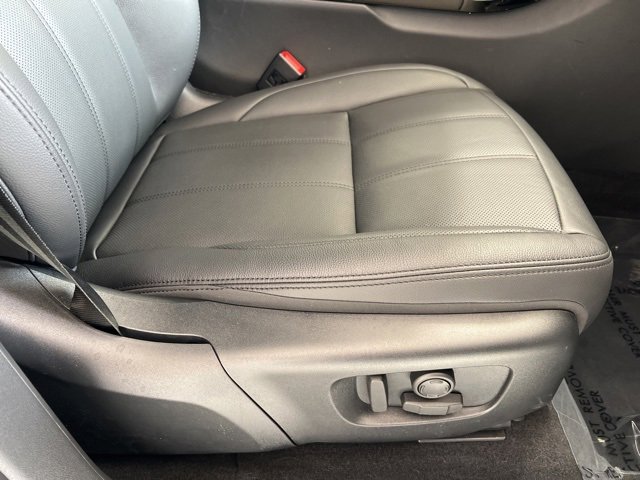 Used 2025 Land Rover Range Rover Evoque S image 49