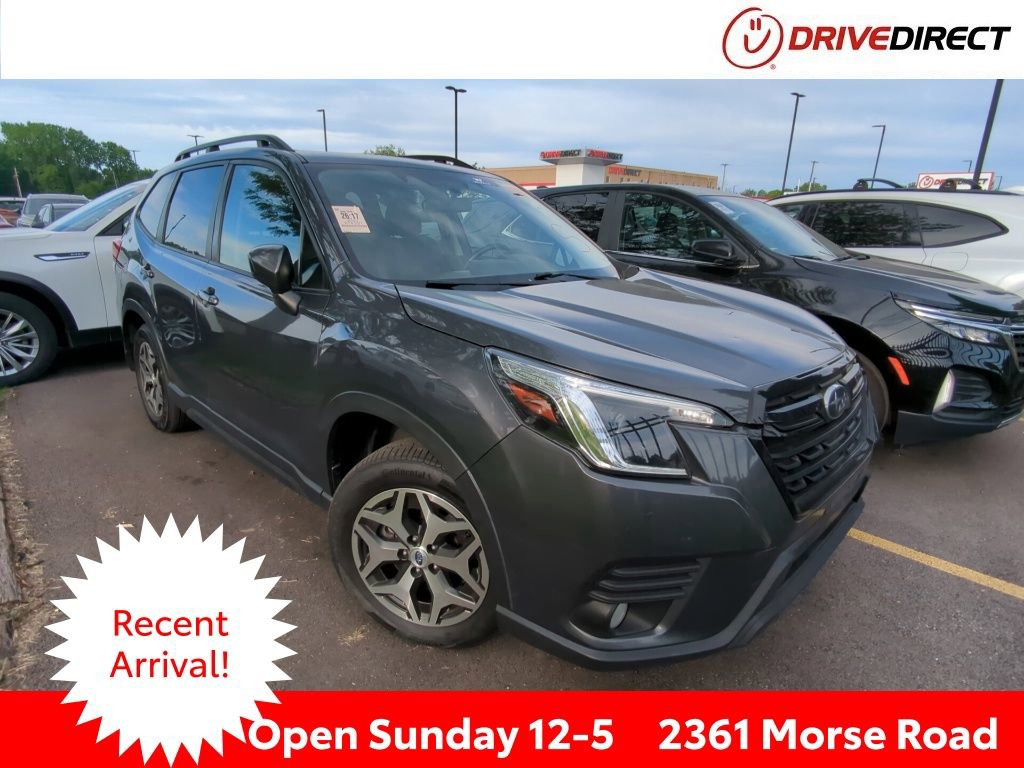 Used 2023 Subaru Forester Premium AWD/4WD image 1