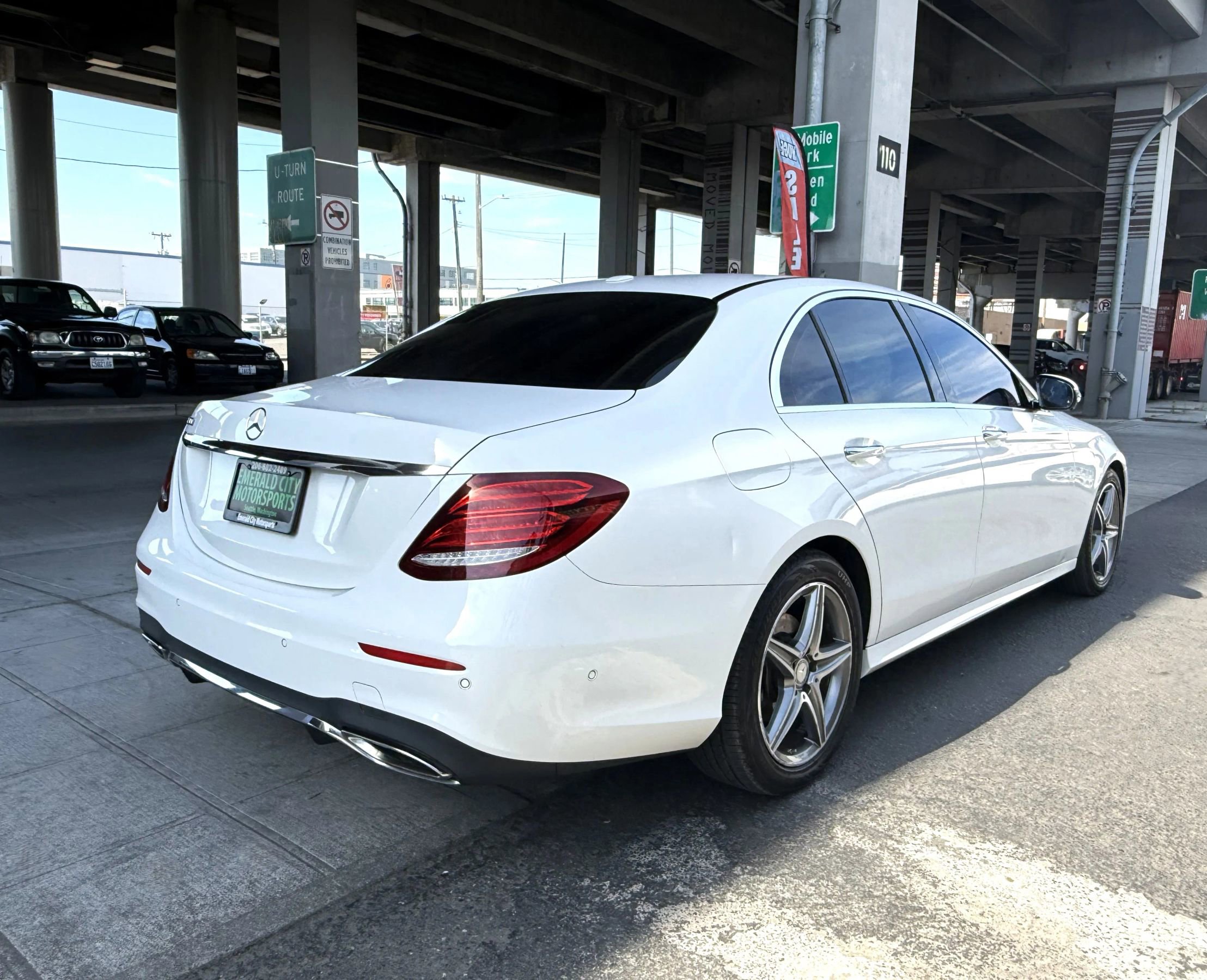Used 2017 Mercedes-Benz E 300 image 5
