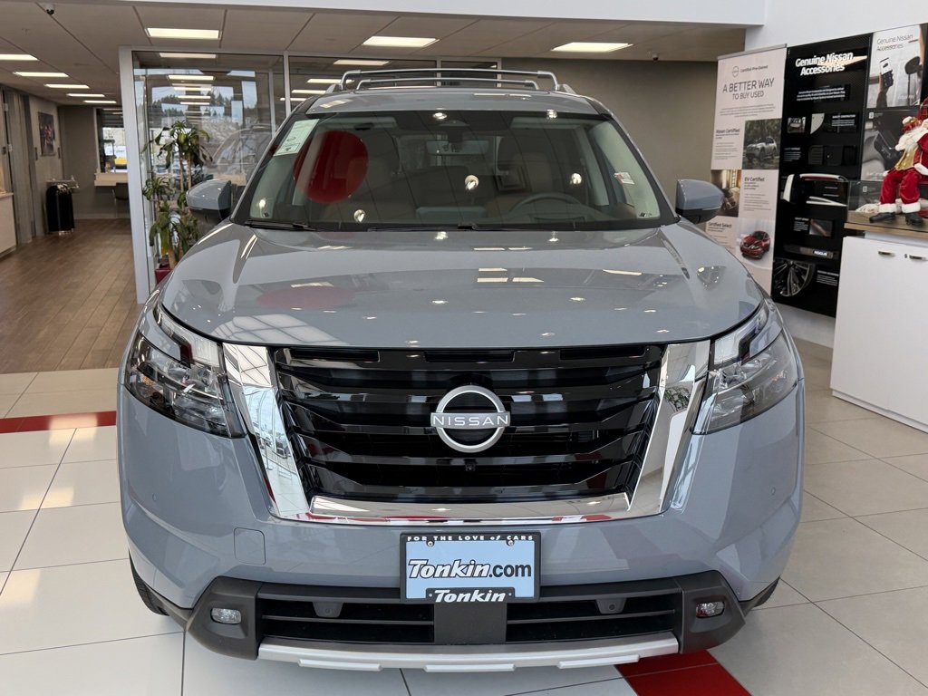 New 2025 Nissan Pathfinder Platinum w/ Cargo Package image 3