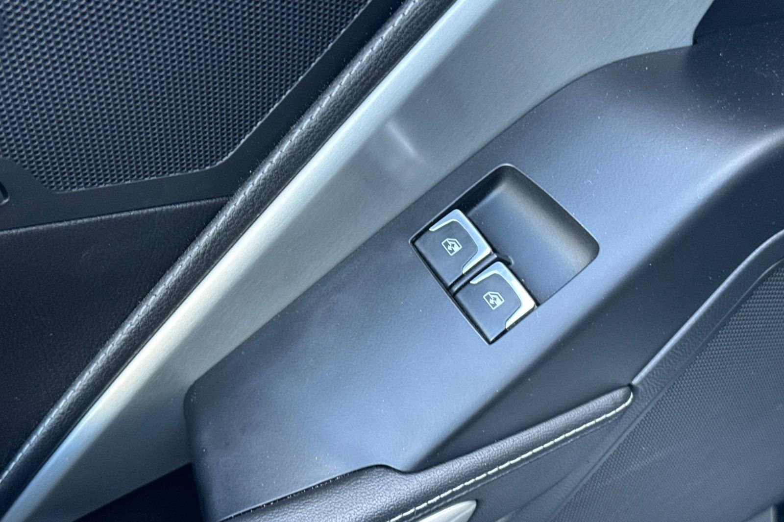Used 2018 Chevrolet Corvette Z06 RWD image 13
