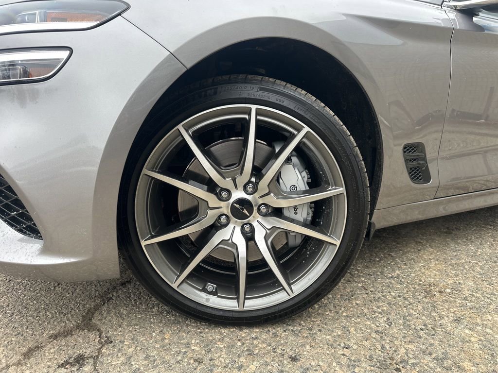 Used 2026 Genesis G70 2.5T image 2