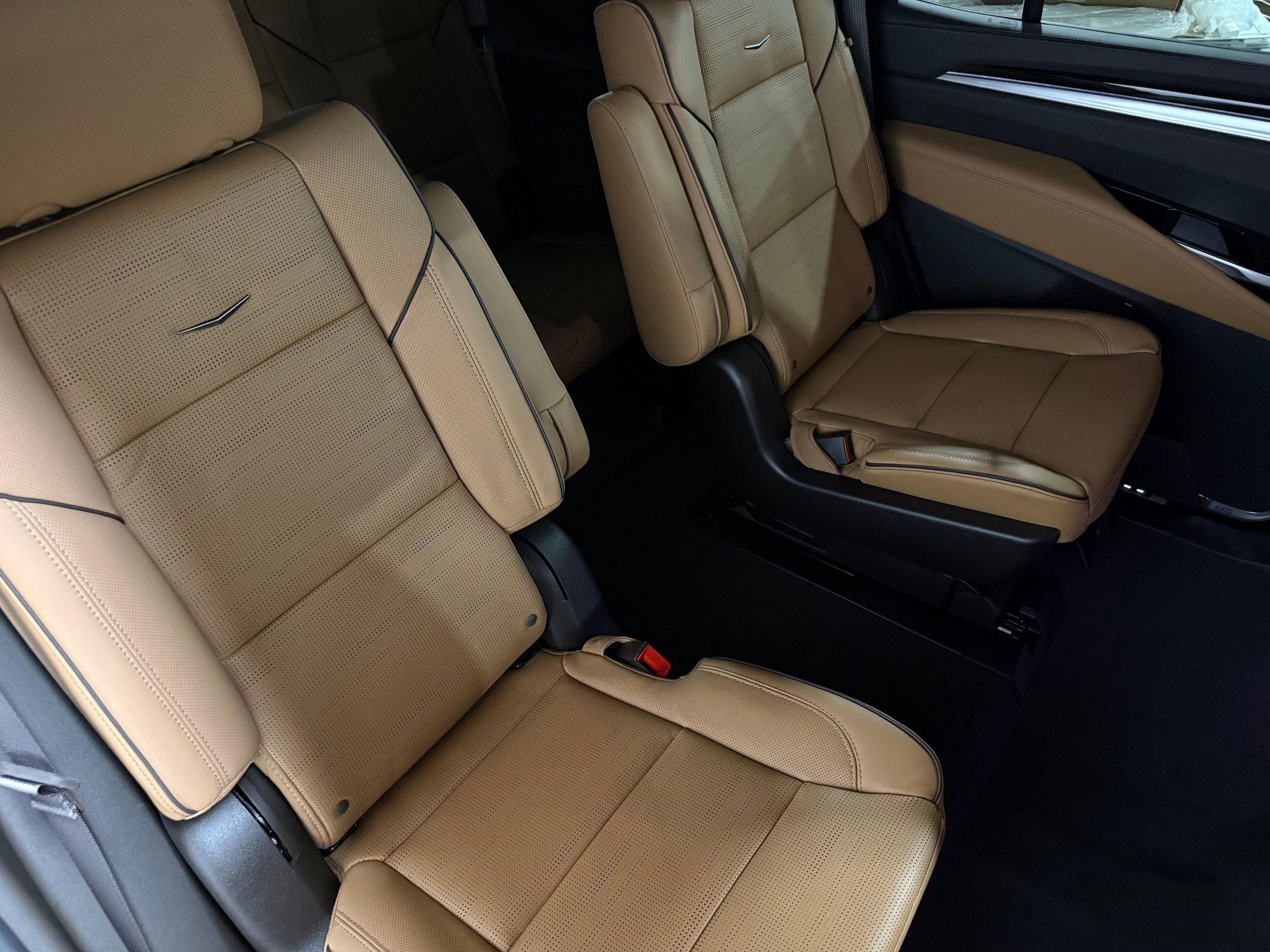 Certified 2026 Cadillac Escalade Luxury image 53