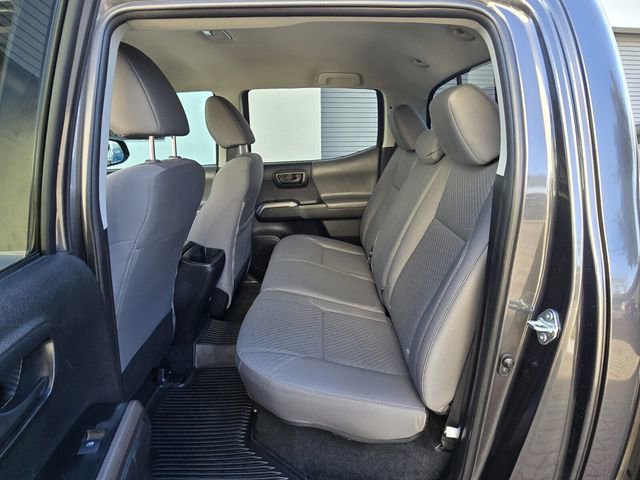 Used 2023 Toyota Tacoma SR5 w/ Technology Package image 13