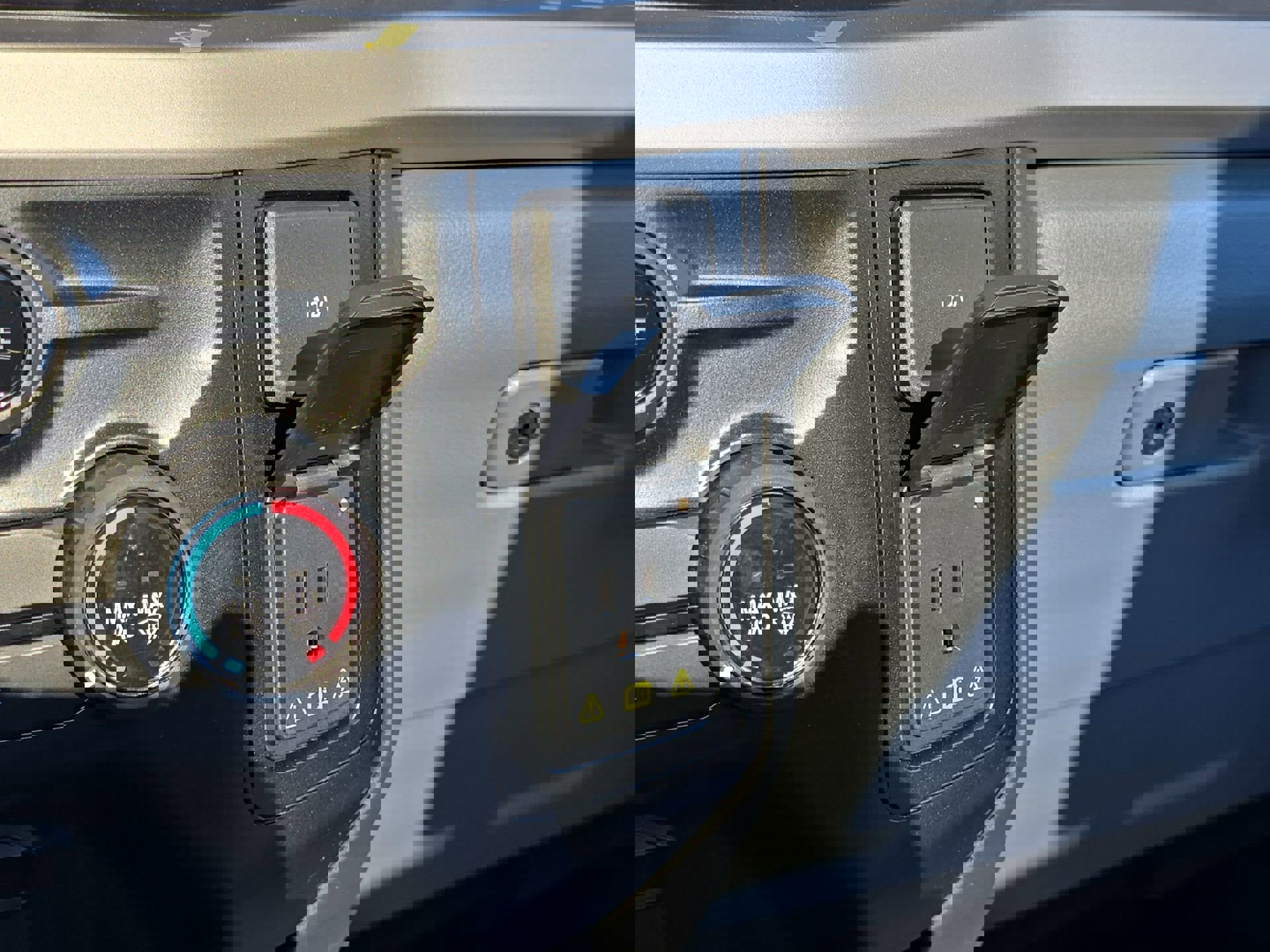 Used 2024 Ford F450 XLT w/ XLT Value Package image 22