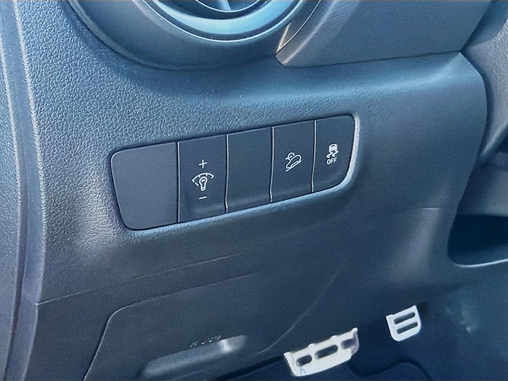 Used 2022 Hyundai Kona N Line image 15
