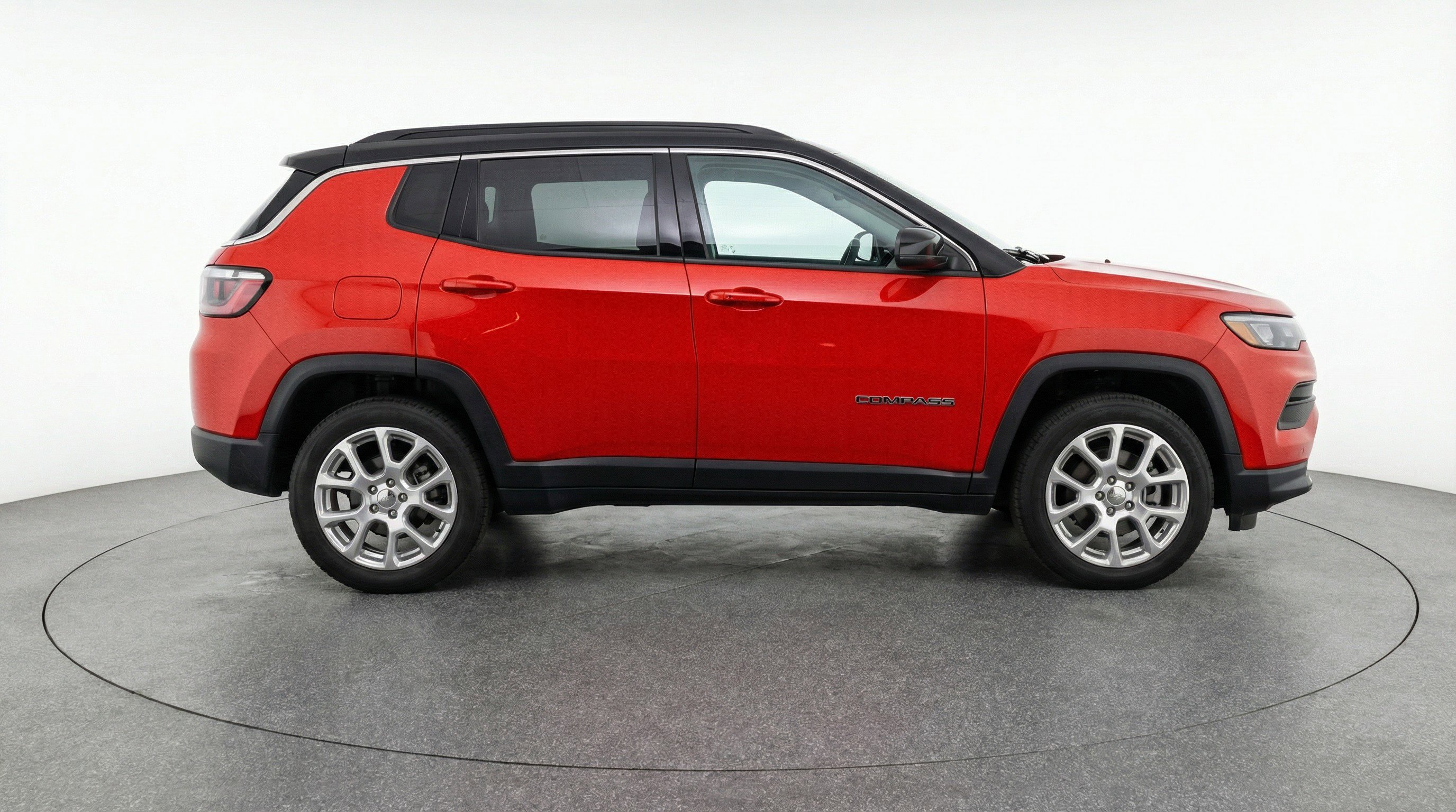 Used 2025 Jeep Compass Limited AWD/4WD image 11