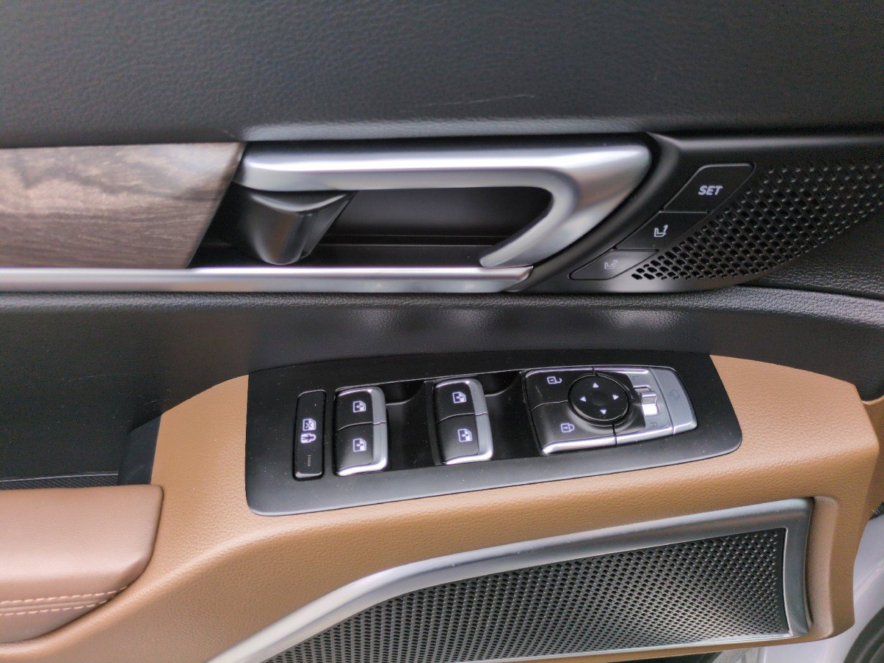 Used 2022 Kia Telluride SX w/ SX Prestige Package image 15