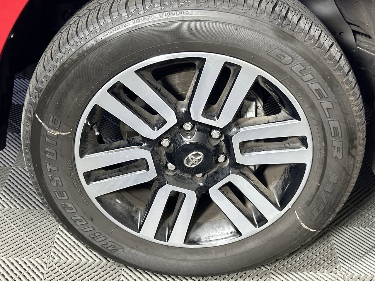 Used 2023 Toyota 4Runner Limited image 9