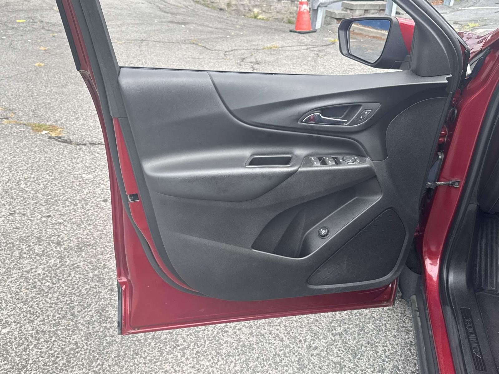 Used 2019 Chevrolet Equinox LT AWD/4WD image 16