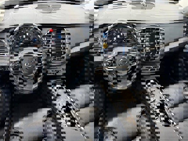 Used 2021 Volvo XC90 T8 Inscription w/ Advanced Package image 11