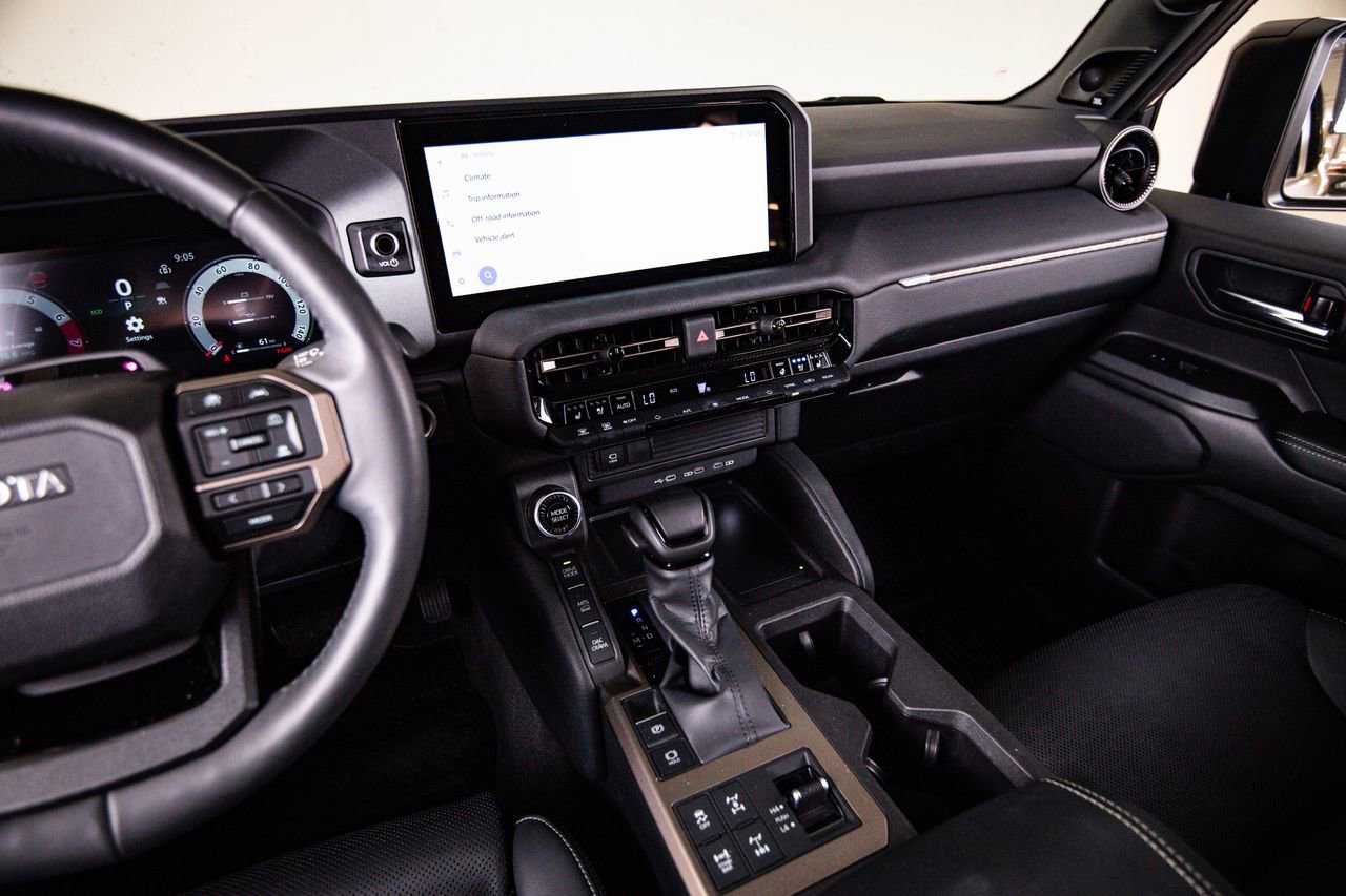 Used 2024 Toyota Land Cruiser image 19