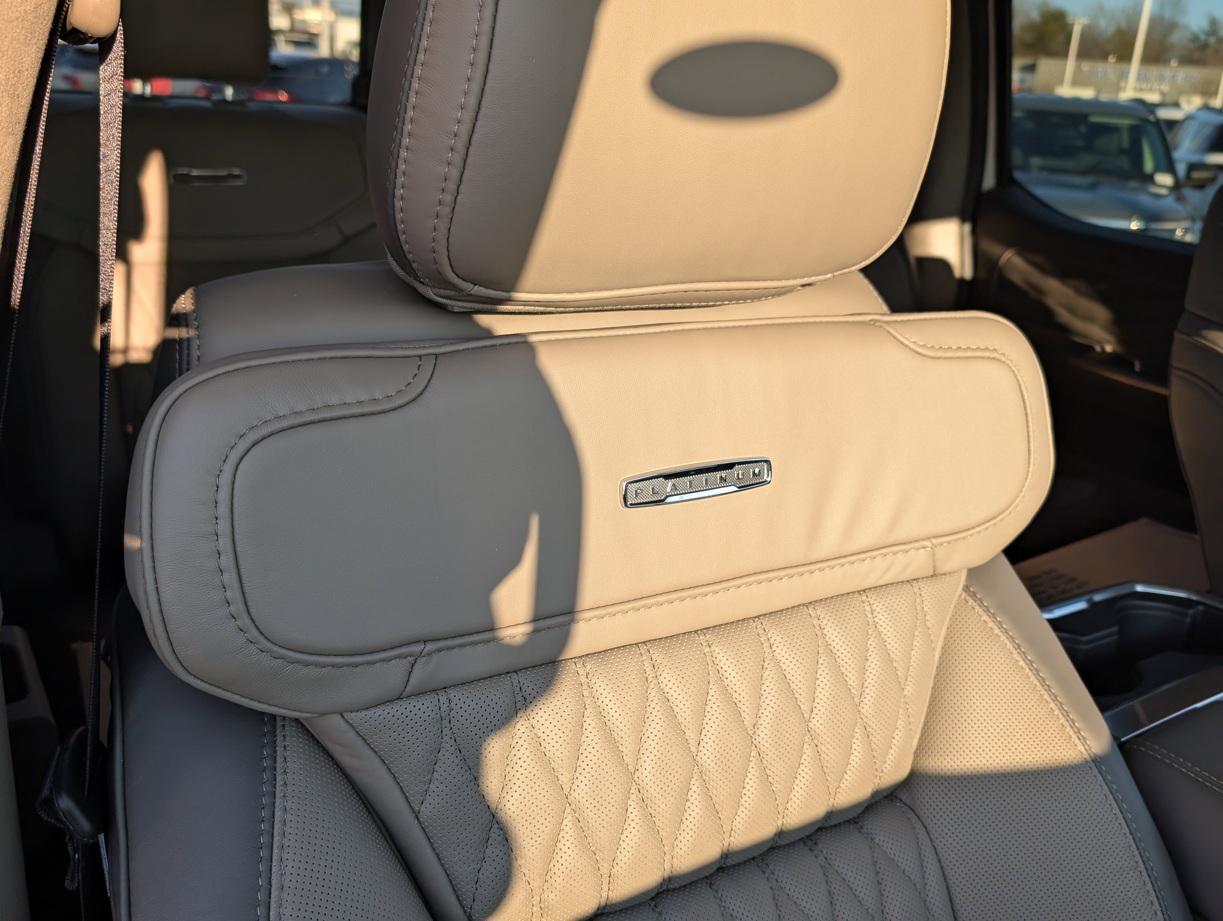 New 2026 Ford F450 Platinum w/ Platinum Plus Package image 16