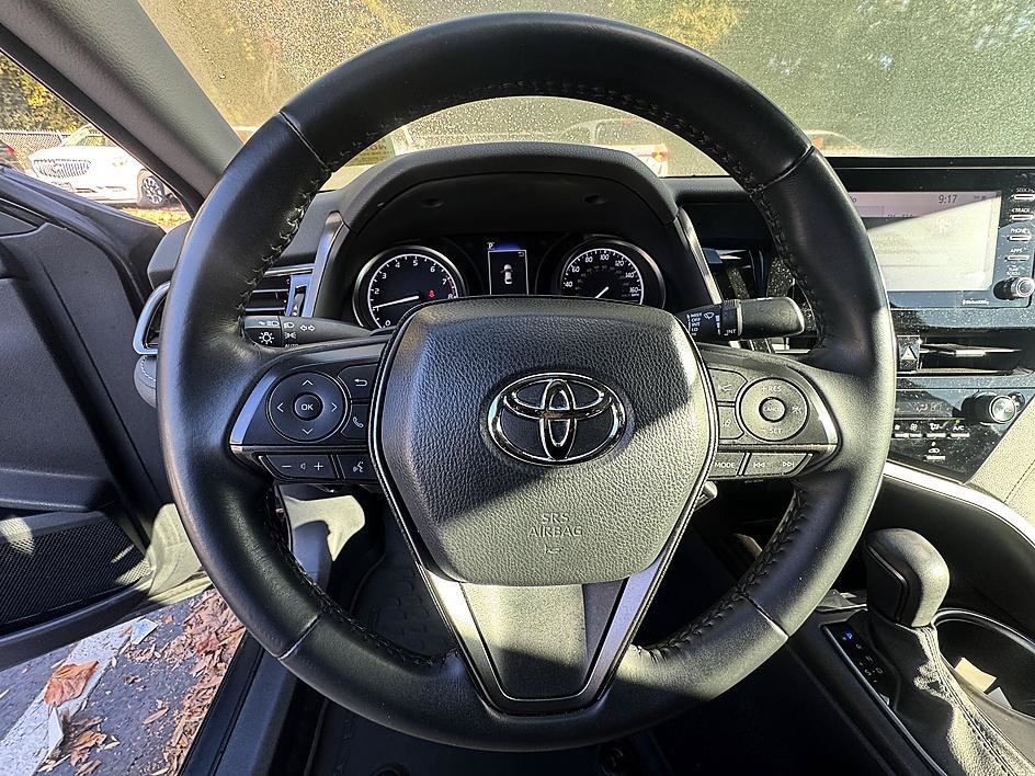 Used 2023 Toyota Camry SE FWD image 9