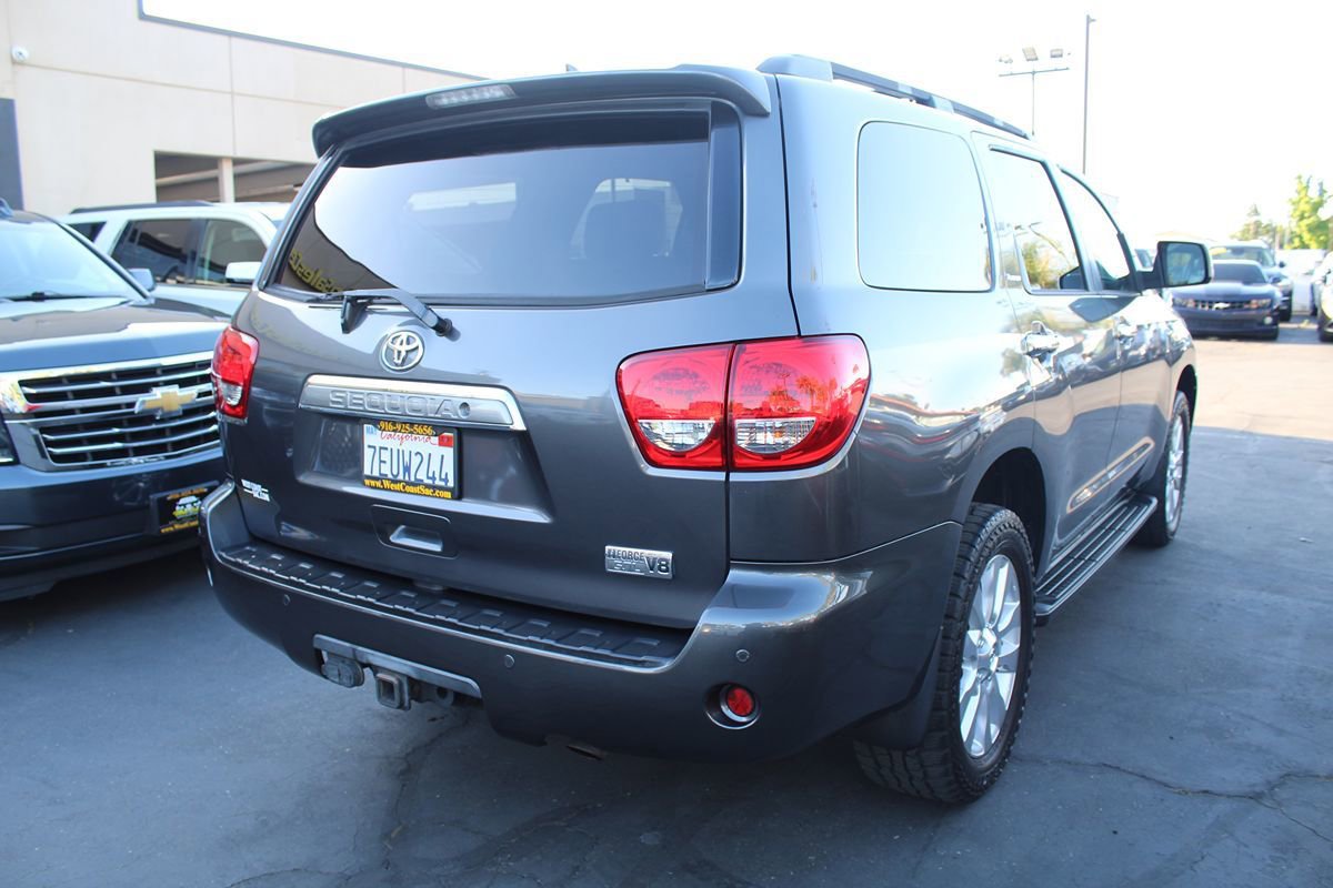 Used 2014 Toyota Sequoia Platinum AWD/4WD image 7