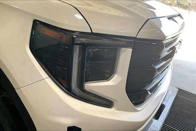 Used 2022 GMC Sierra 1500 Elevation w/ LPO, Elevation Black Package image 4