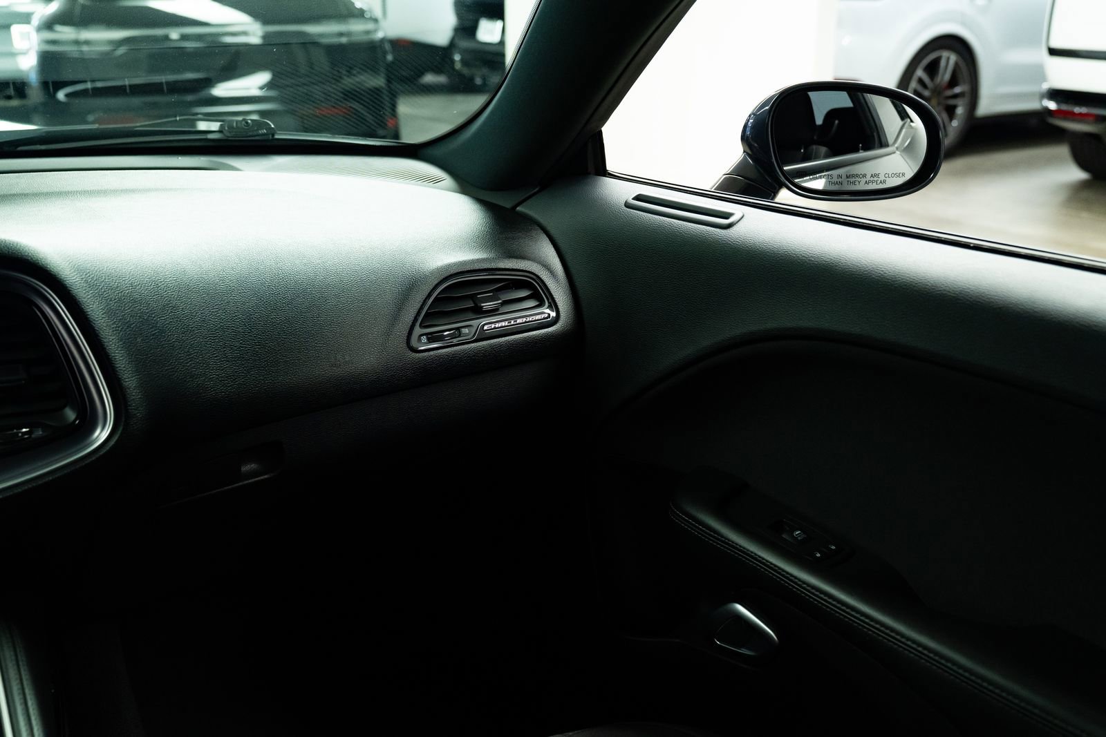 Used 2019 Dodge Challenger R/T w/ Driver Convenience Group image 10