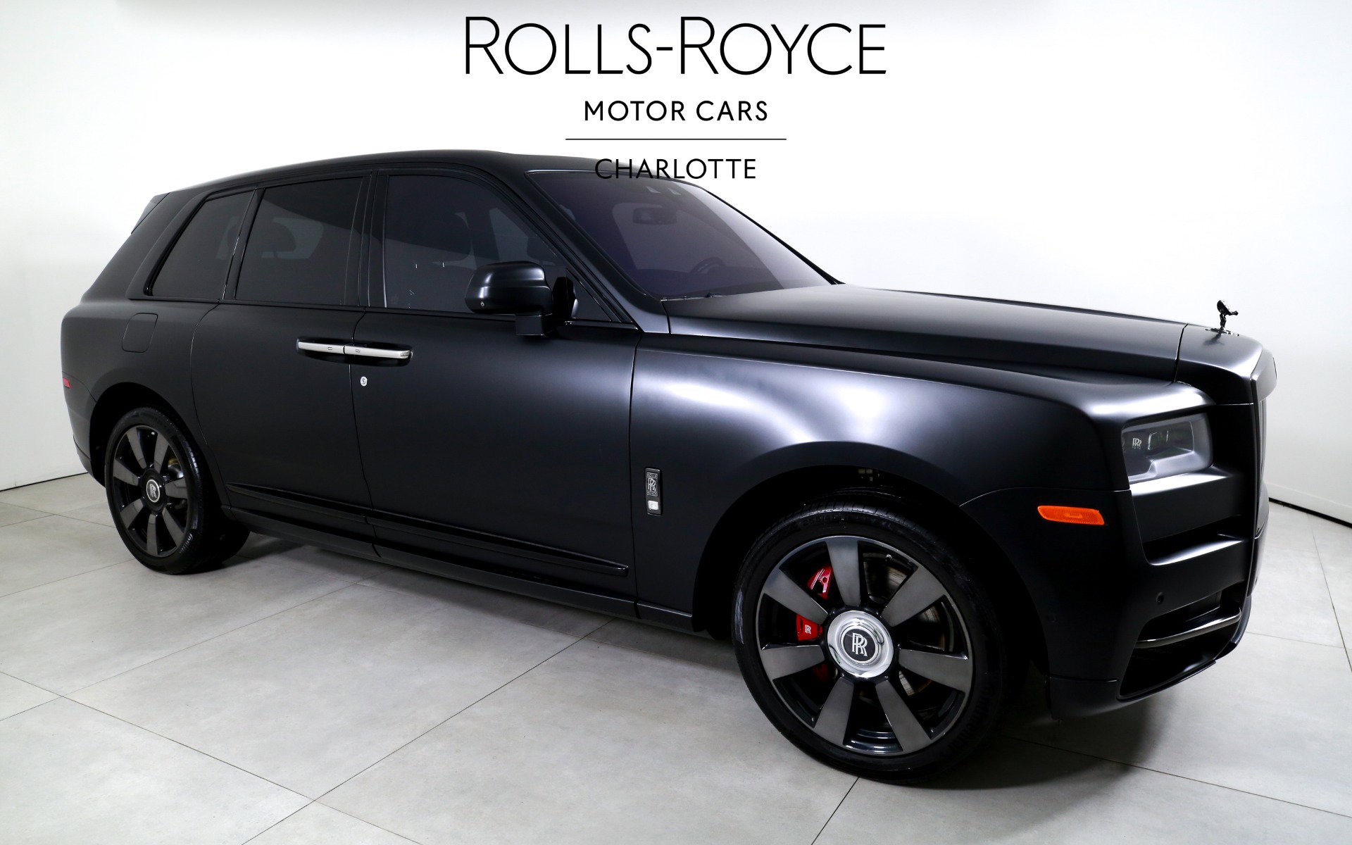 Used 2020 Rolls-Royce Cullinan Black Badge image 5