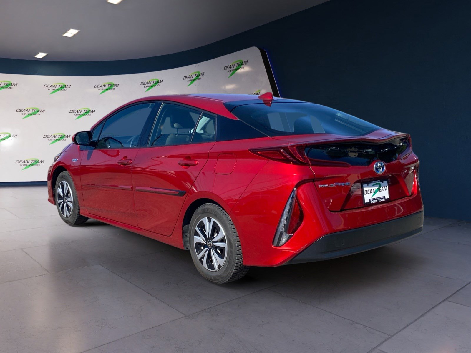 Used 2018 Toyota Prius Prime Premium image 4