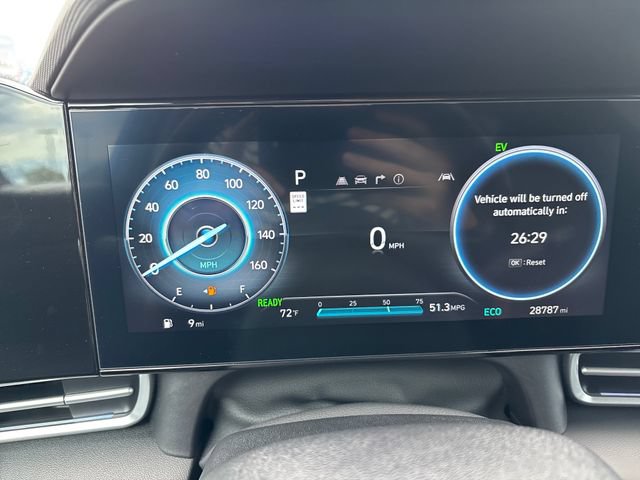 Used 2024 Hyundai Elantra Limited FWD image 15