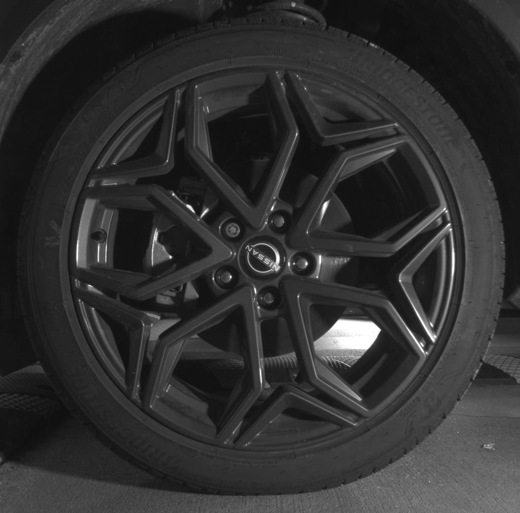 Used 2025 Nissan Kicks SR FWD image 15