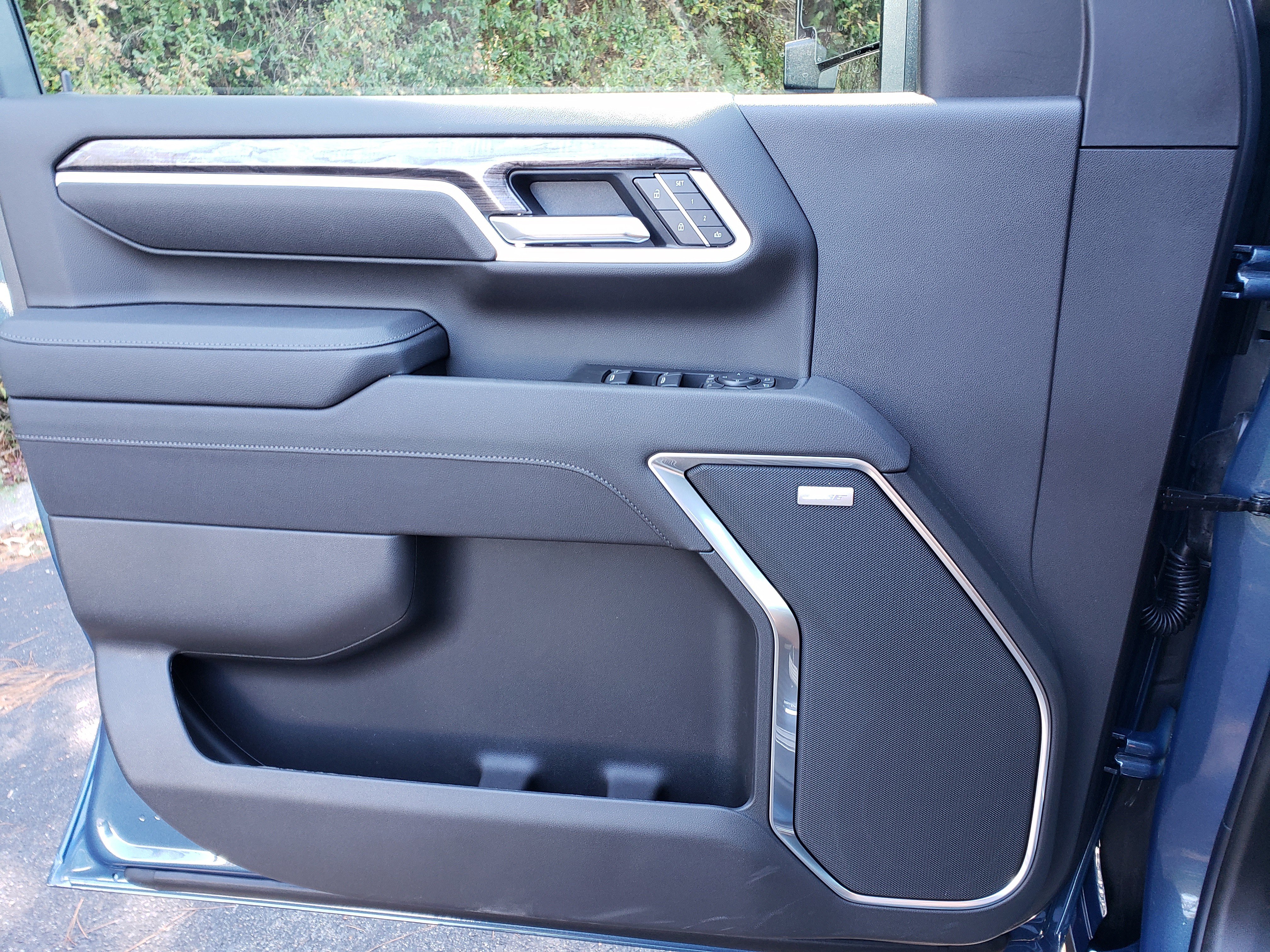 New 2026 Chevrolet Silverado 3500 LTZ w/ LTZ Plus Package image 13