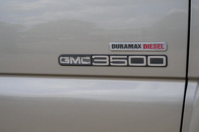 Used 2001 GMC Sierra 3500 4x4 Extended Cab image 35