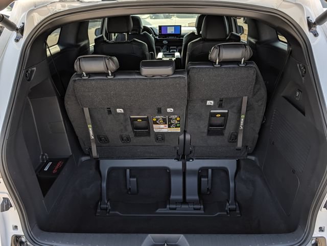 Used 2025 Toyota Sienna XSE w/ XSE Plus Package AWD/4WD image 31