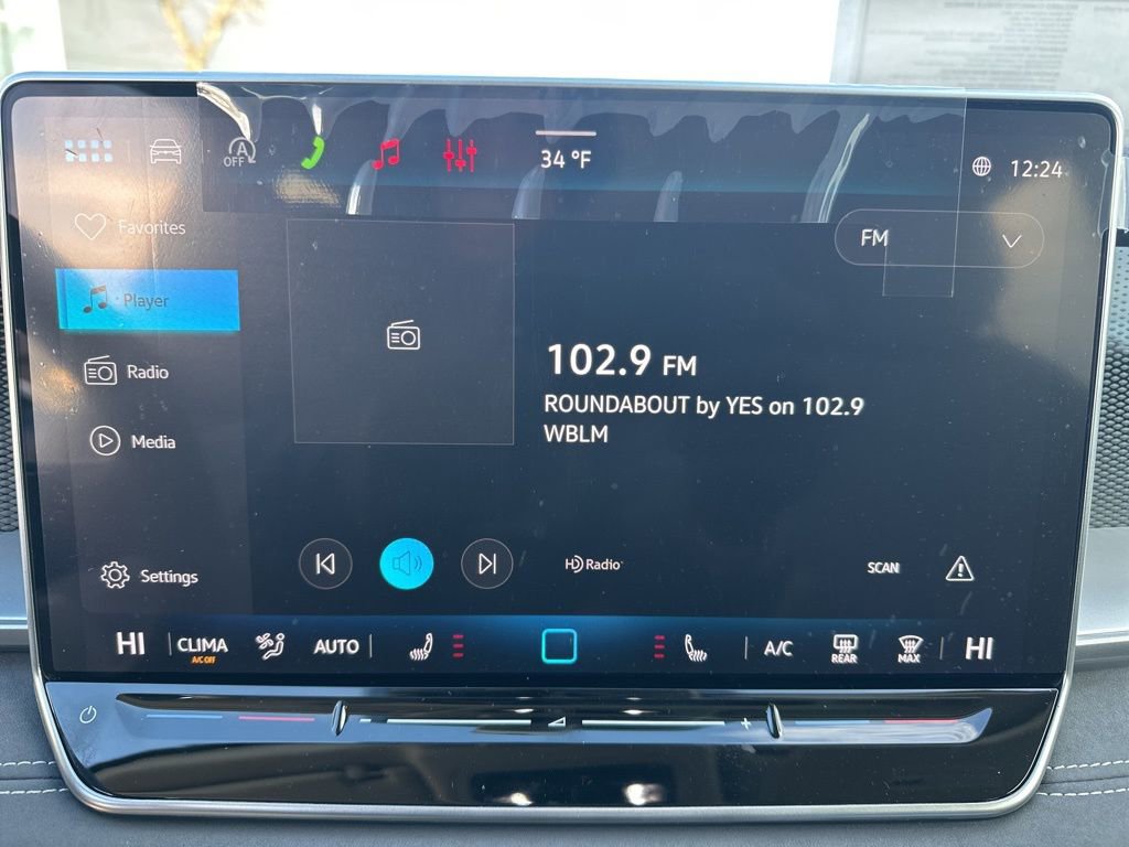 New 2026 Volkswagen Tiguan SE image 18