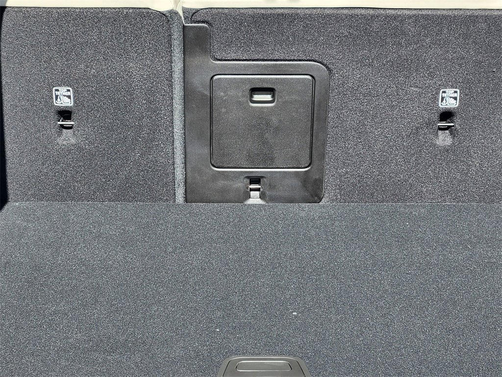 New 2026 Volvo XC60 B5 Ultra w/ Climate Package image 22