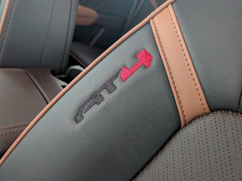 New 2026 GMC Canyon AT4 image 15