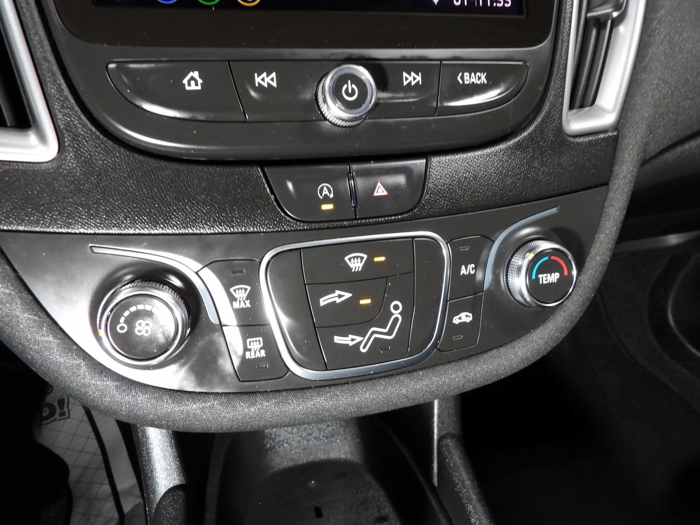 Used 2020 Chevrolet Malibu LS FWD image 13