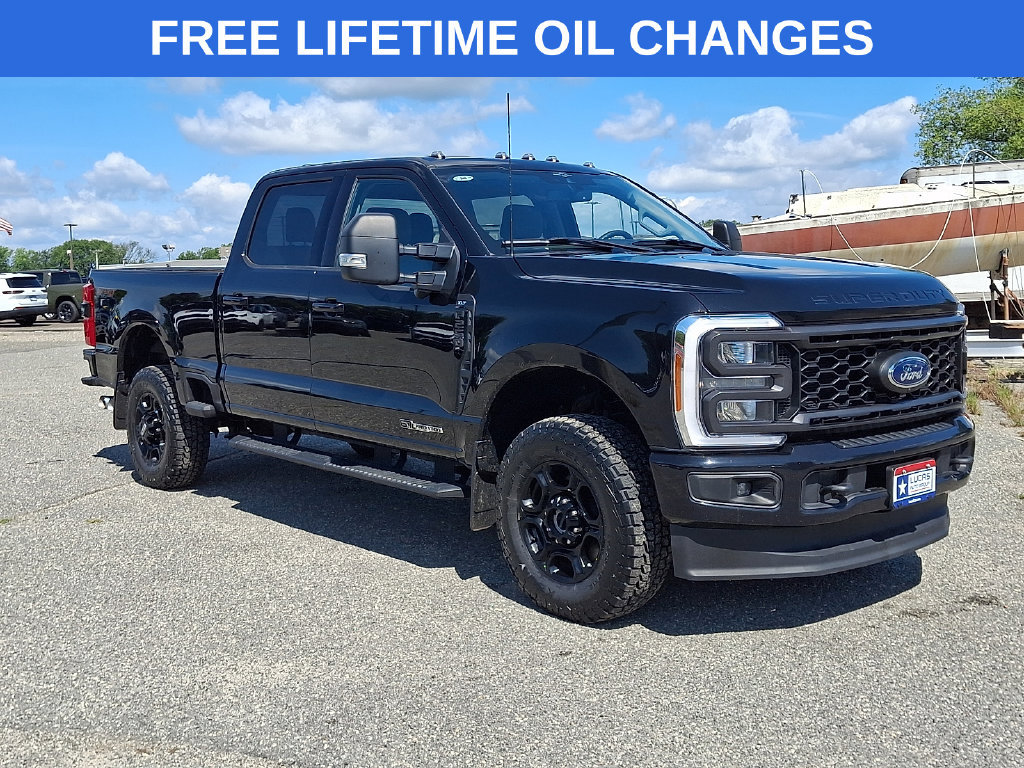 Used 2023 Ford F250 XLT w/ XLT Premium Package AWD/4WD image 1
