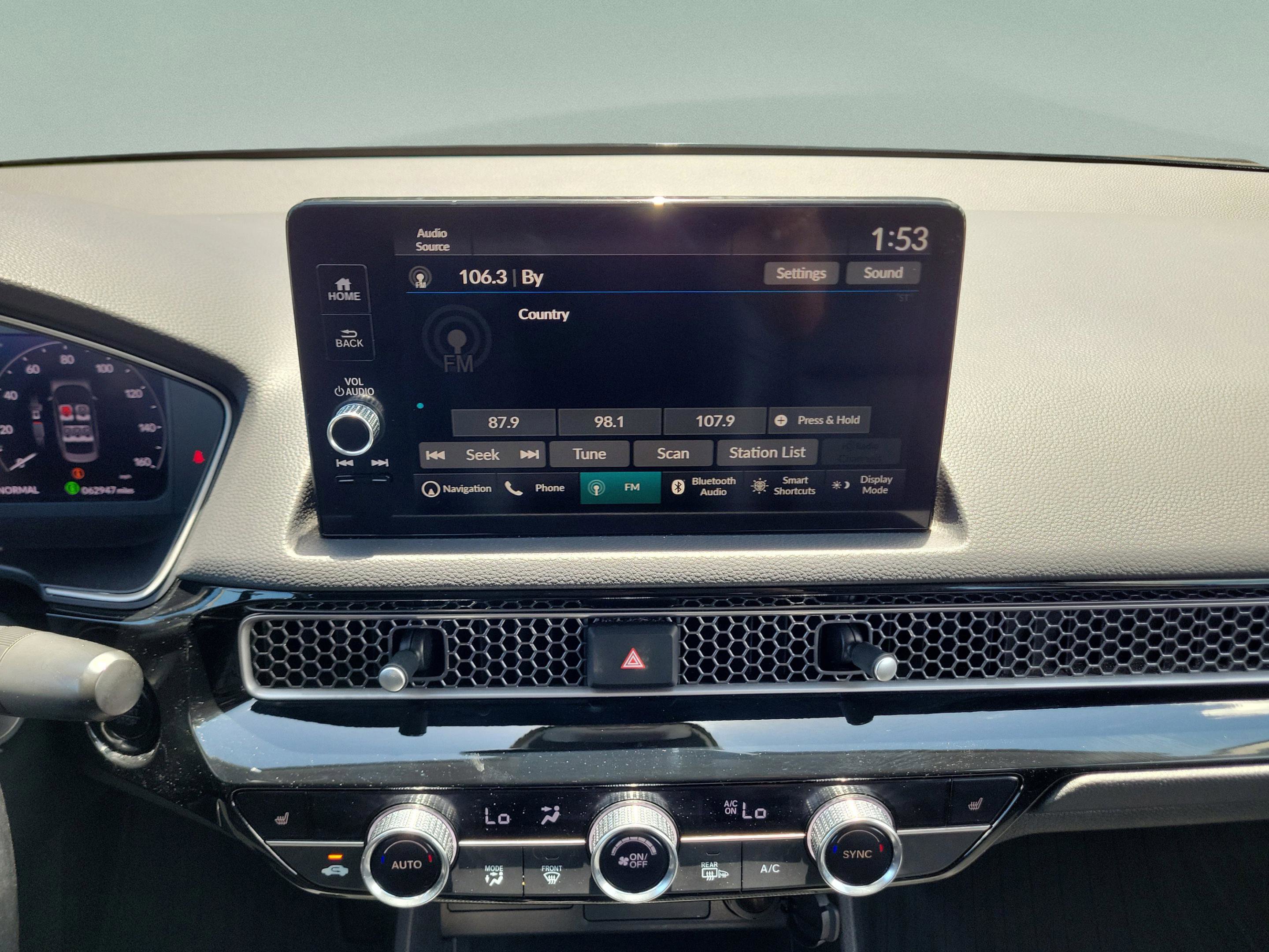 Used 2022 Honda Civic Touring image 14
