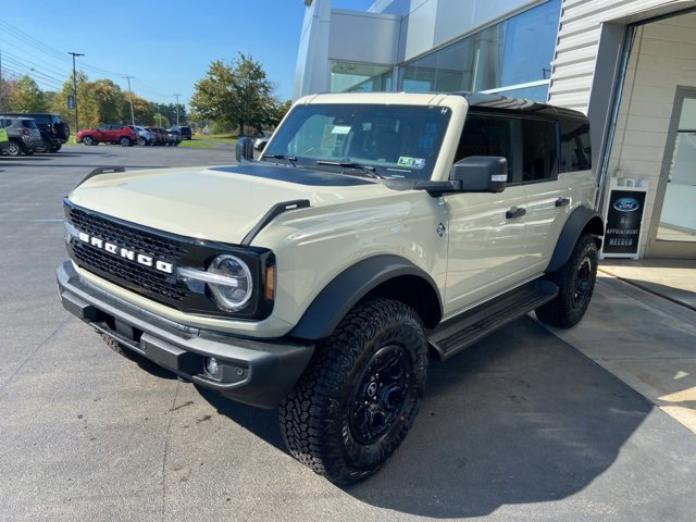 New 2025 Ford Bronco Outer Banks video 2
