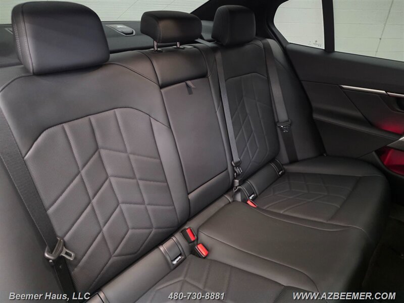 Used 2026 BMW 530i w/ M Sport Package RWD image 23