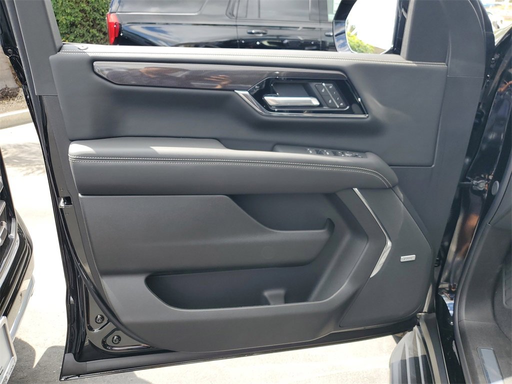 New 2026 GMC Yukon Elevation w/ Elevation Premium Package image 13