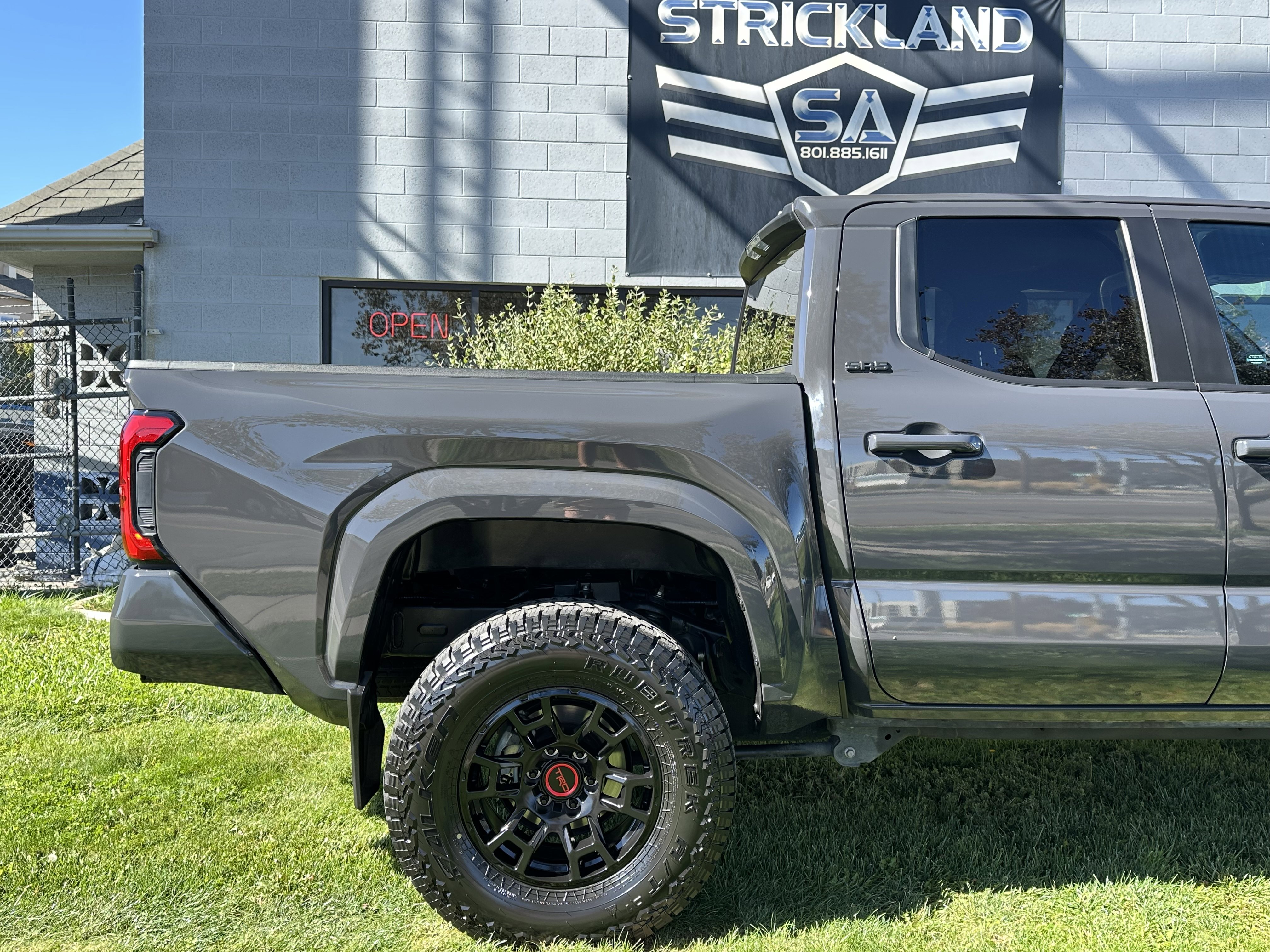 Used 2024 Toyota Tacoma SR5 image 6