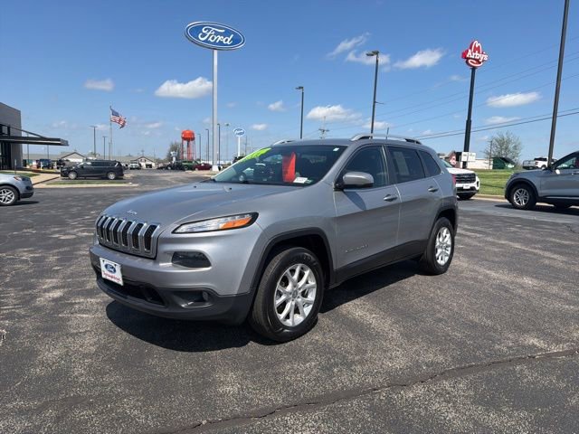 Used 2017 Jeep Cherokee Latitude w/ Safety/Convenience Group image 1