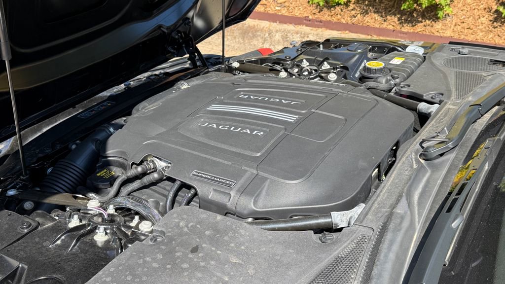 Used 2024 Jaguar F-TYPE R-Dynamic RWD image 23