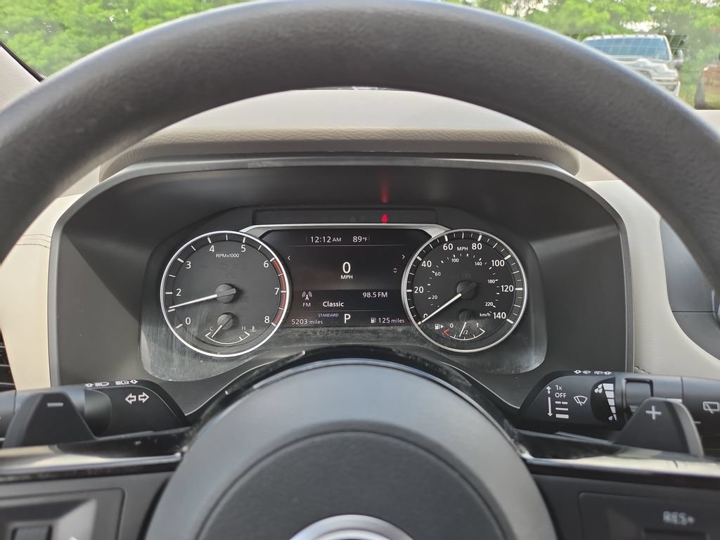 Used 2023 Nissan Rogue SV FWD image 22