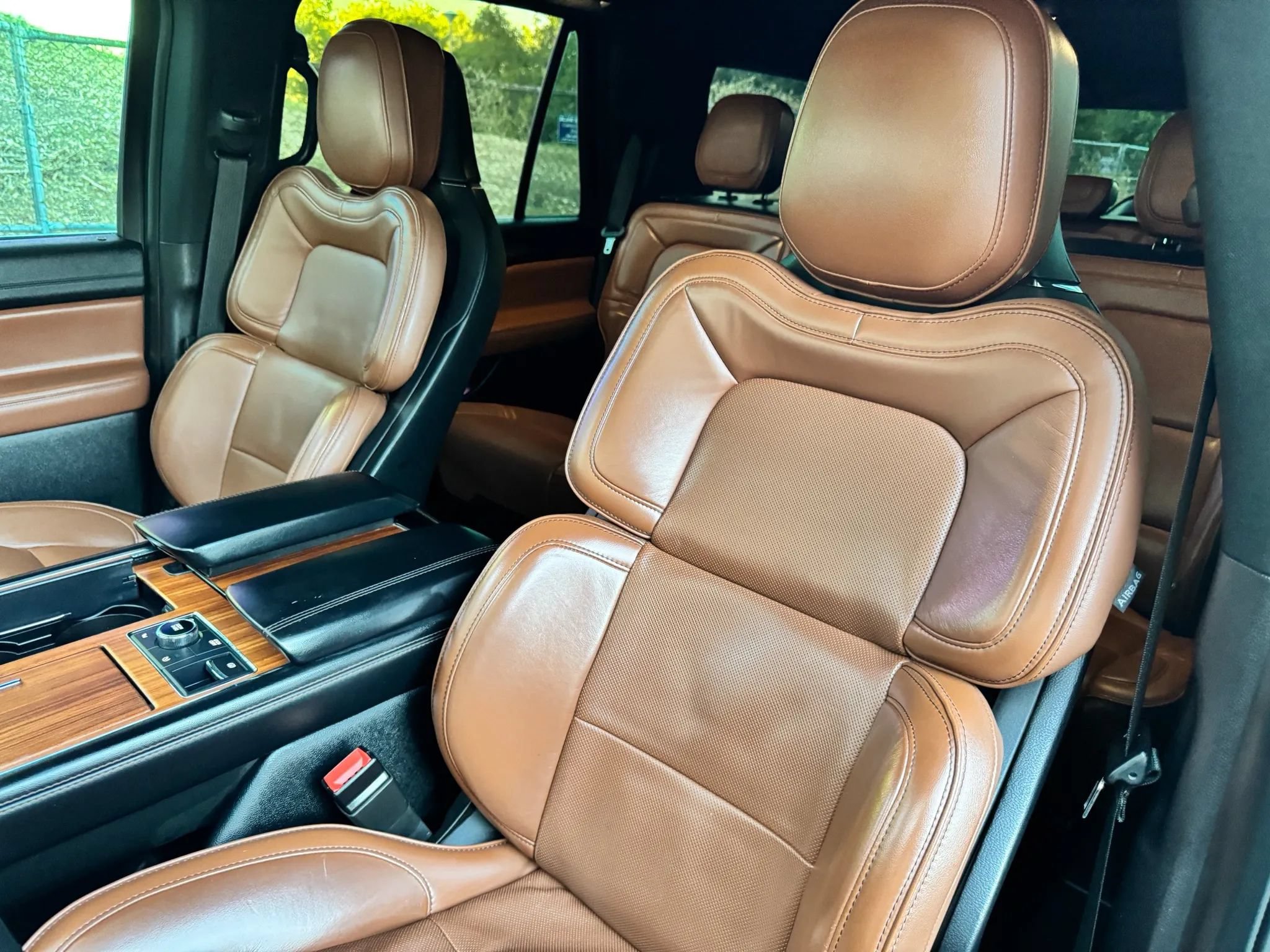 Used 2019 Lincoln Navigator L Reserve AWD/4WD image 13