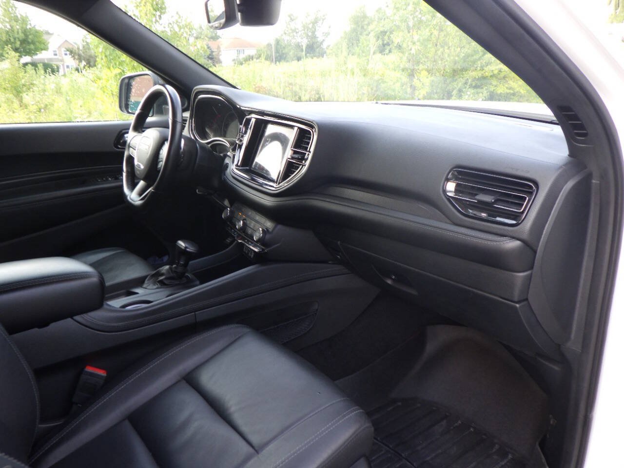 Used 2022 Dodge Durango GT w/ Blacktop Package AWD/4WD image 22