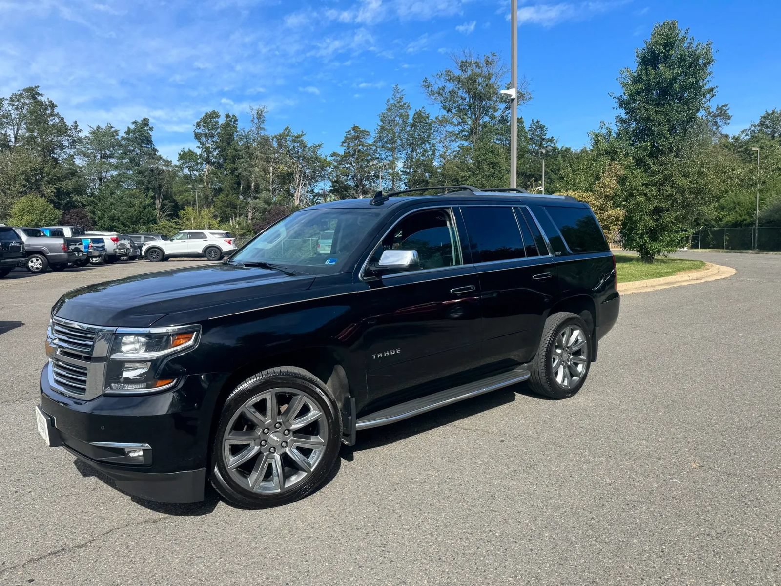 Used 2016 Chevrolet Tahoe LTZ AWD/4WD image 4